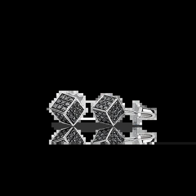 Серьги **CUBE** с черными бриллиантами.