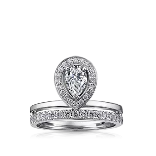 Кольцо с бриллиантом