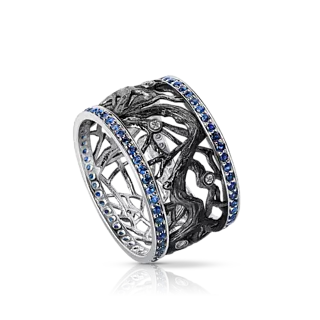 Широкое кольцо из белого золота с сапфирами