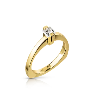 Кольцо с бриллиантом "принцесса"