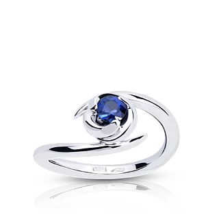 Кольцо из белого золота с сапфиром