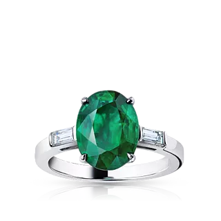 Кольцо с изумрудом и бриллиантами