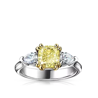 Кольцо с желтым бриллиантом